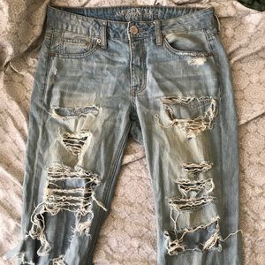 american eagle ripped jeans